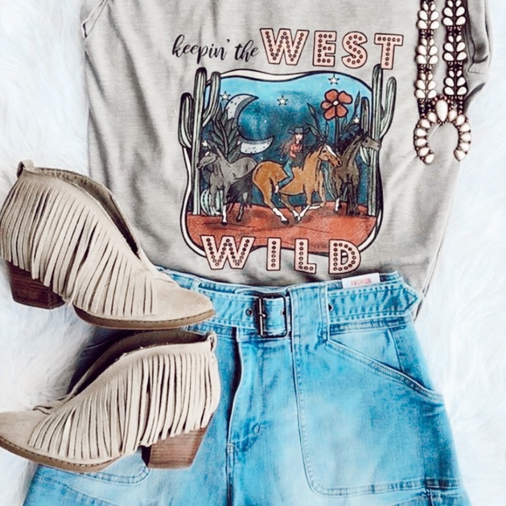 boho v-shaped faux suede fringe booties